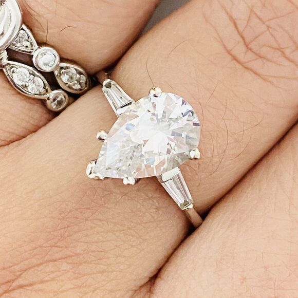 Women’s 14K Pear Shape White Gold CZ Zirconia Wedding Or Engagement Sz 10 Ring